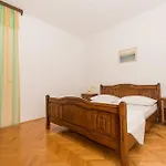 Gaube Trogir